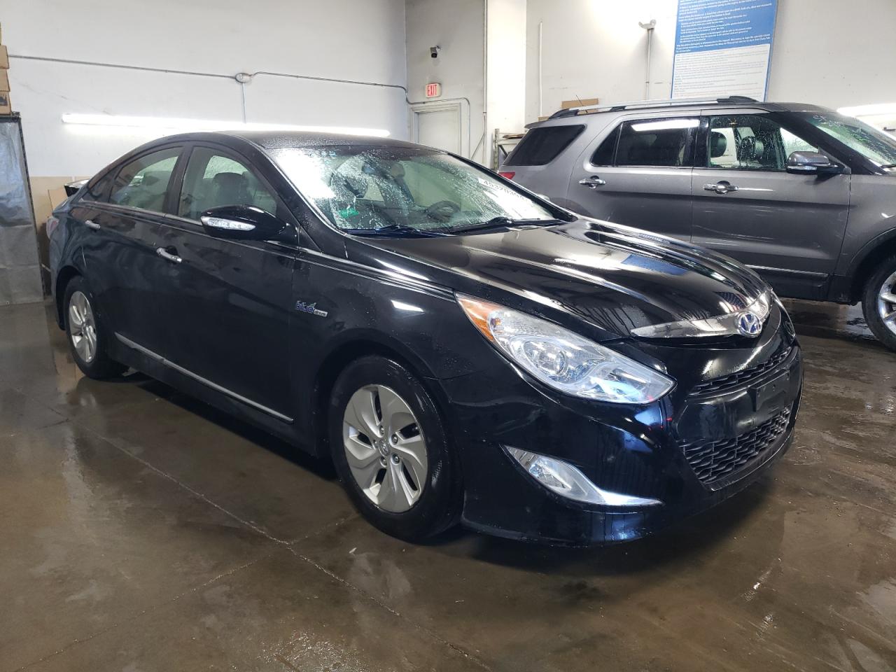 Photo 3 VIN: KMHEC4A43DA096997 - HYUNDAI SONATA 