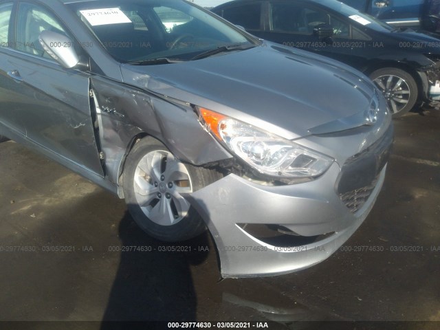 Photo 5 VIN: KMHEC4A43EA113427 - HYUNDAI SONATA HYBRID 