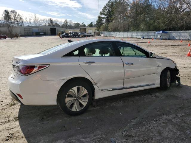 Photo 2 VIN: KMHEC4A43FA126373 - HYUNDAI SONATA HYB 