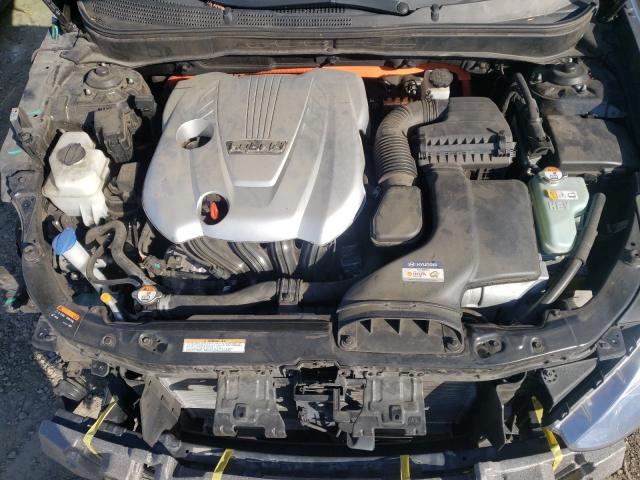 Photo 6 VIN: KMHEC4A43FA137731 - HYUNDAI SONATA HYB 