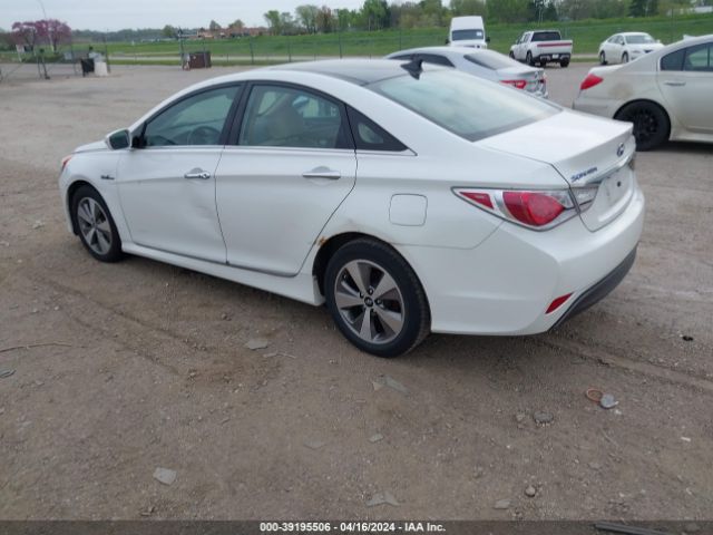 Photo 2 VIN: KMHEC4A44BA001117 - HYUNDAI SONATA HYBRID 