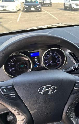 Photo 7 VIN: KMHEC4A44BA004101 - HYUNDAI SONATA HYB 