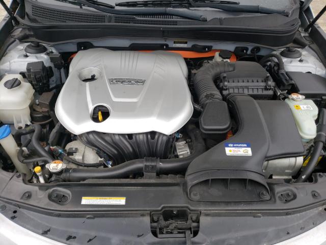 Photo 6 VIN: KMHEC4A44CA024138 - HYUNDAI SONATA HYB 