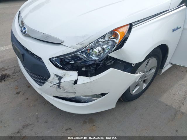 Photo 5 VIN: KMHEC4A44CA027248 - HYUNDAI SONATA HYB 