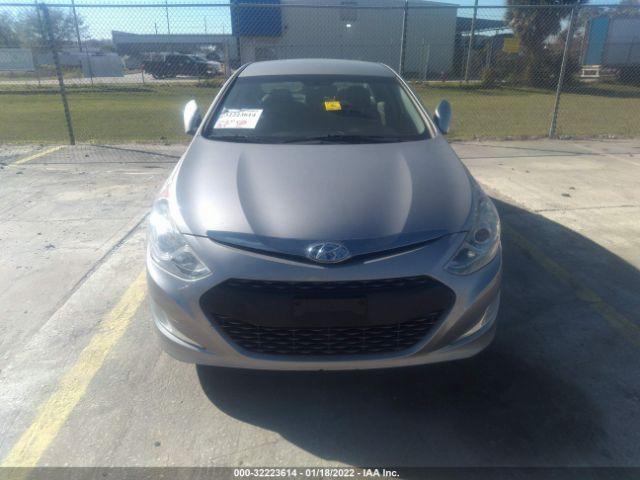 Photo 5 VIN: KMHEC4A44CA033115 - HYUNDAI SONATA 