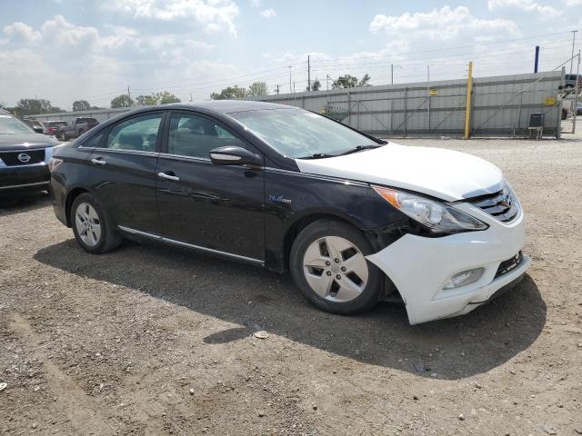 Photo 3 VIN: KMHEC4A44CA046401 - HYUNDAI SONATA HYB 