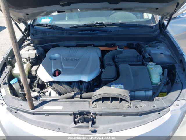 Photo 9 VIN: KMHEC4A44CA057849 - HYUNDAI SONATA HYBRID 