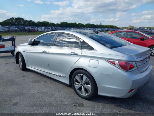 Photo 2 VIN: KMHEC4A44CA062310 - HYUNDAI SONATA HYBRID 