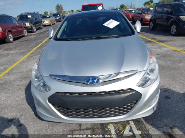 Photo 5 VIN: KMHEC4A44CA062310 - HYUNDAI SONATA HYBRID 