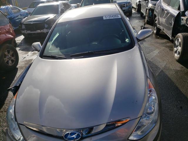 Photo 4 VIN: KMHEC4A44DA064740 - HYUNDAI SONATA 