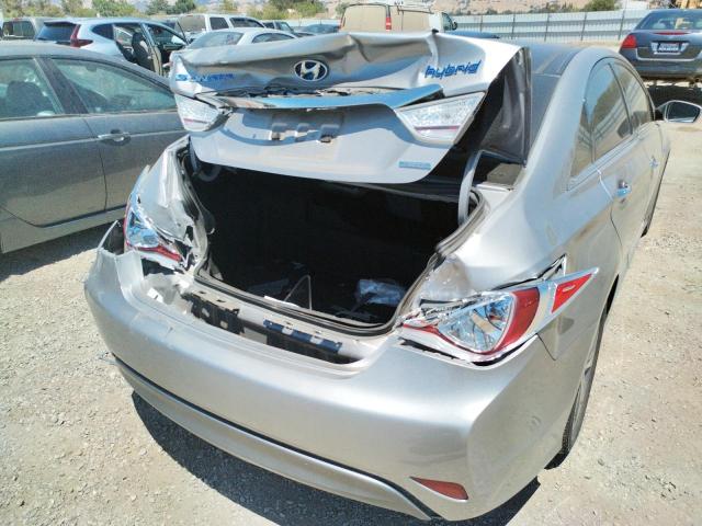 Photo 8 VIN: KMHEC4A44DA069470 - HYUNDAI SONATA HYB 