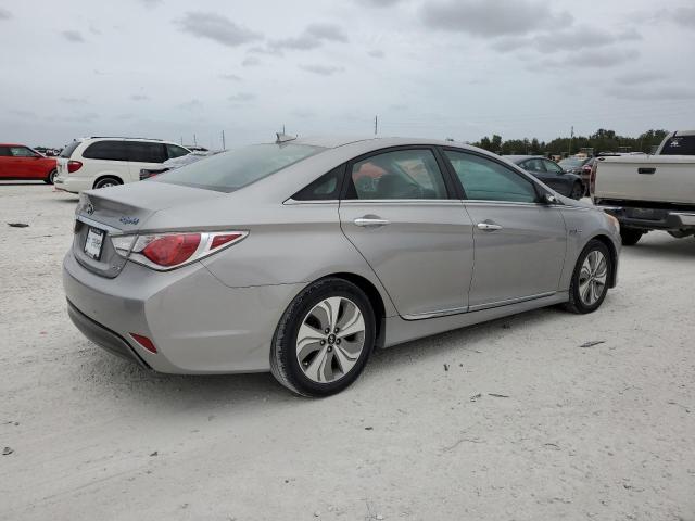 Photo 2 VIN: KMHEC4A44DA072482 - HYUNDAI SONATA 