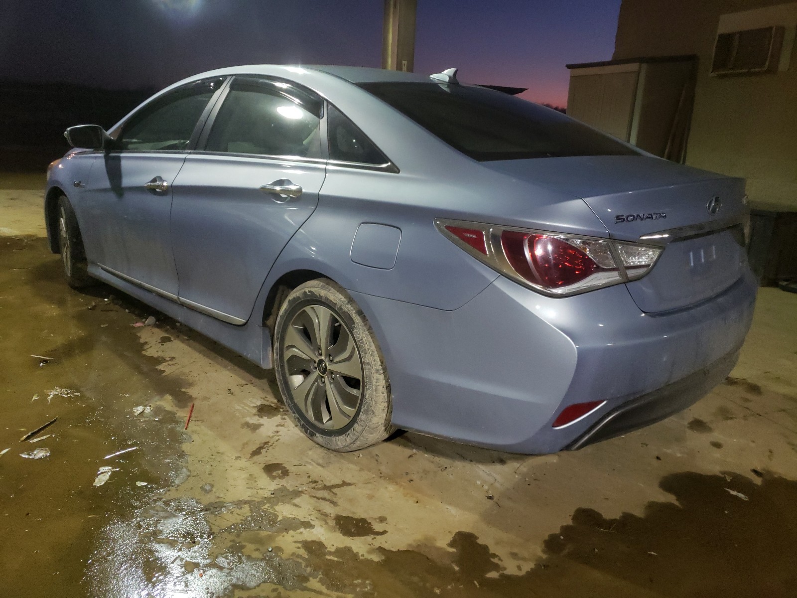 Photo 2 VIN: KMHEC4A44DA075771 - HYUNDAI SONATA HYB 