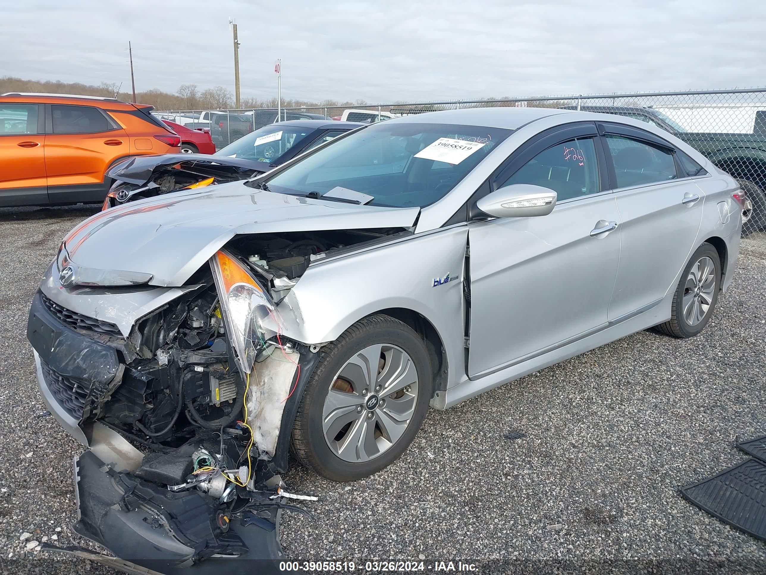 Photo 1 VIN: KMHEC4A44DA098273 - HYUNDAI SONATA 