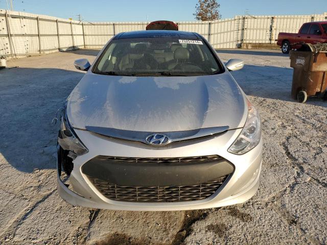 Photo 4 VIN: KMHEC4A44FA123109 - HYUNDAI SONATA HYB 