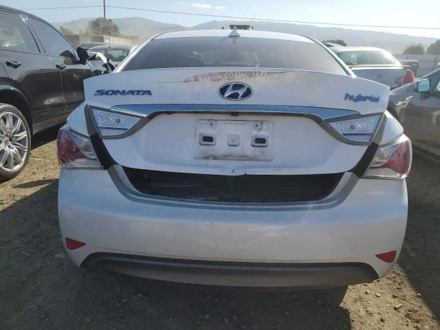 Photo 5 VIN: KMHEC4A44FA124700 - HYUNDAI SONATA HYB 