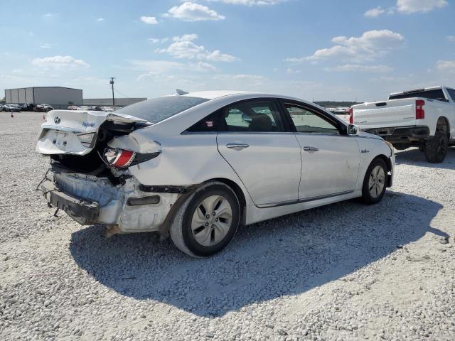 Photo 2 VIN: KMHEC4A44FA128620 - HYUNDAI SONATA HYB 