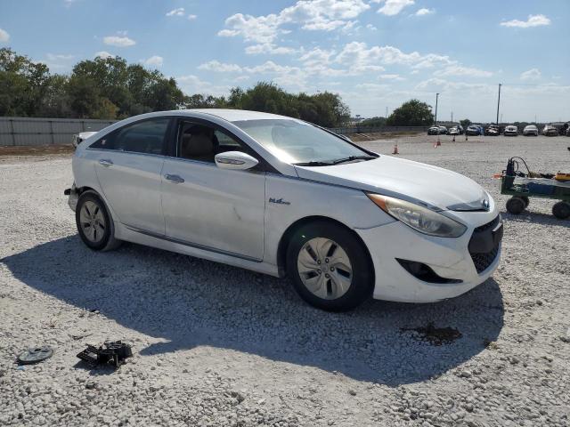 Photo 3 VIN: KMHEC4A44FA128620 - HYUNDAI SONATA HYB 