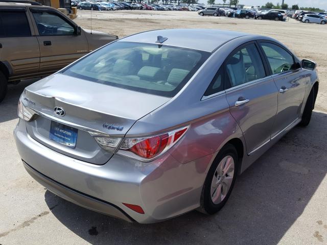 Photo 3 VIN: KMHEC4A44FA138645 - HYUNDAI SONATA HYB 