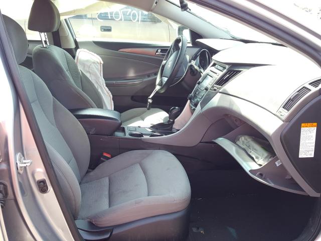 Photo 4 VIN: KMHEC4A44FA138645 - HYUNDAI SONATA HYB 