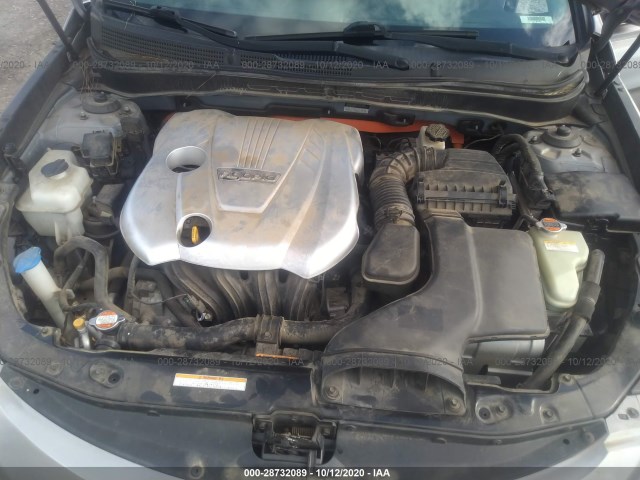 Photo 9 VIN: KMHEC4A45BA000820 - HYUNDAI SONATA 