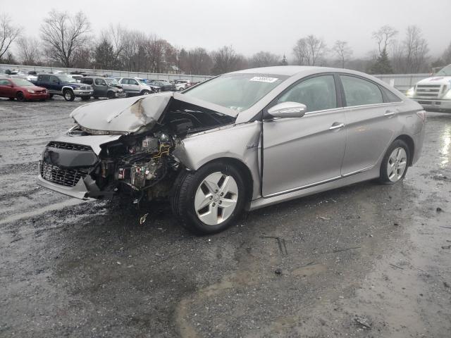 Photo 0 VIN: KMHEC4A45BA003913 - HYUNDAI SONATA 