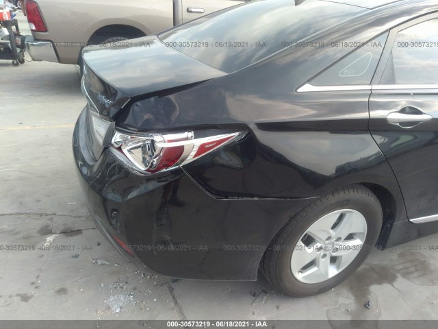 Photo 5 VIN: KMHEC4A45BA011364 - HYUNDAI SONATA 