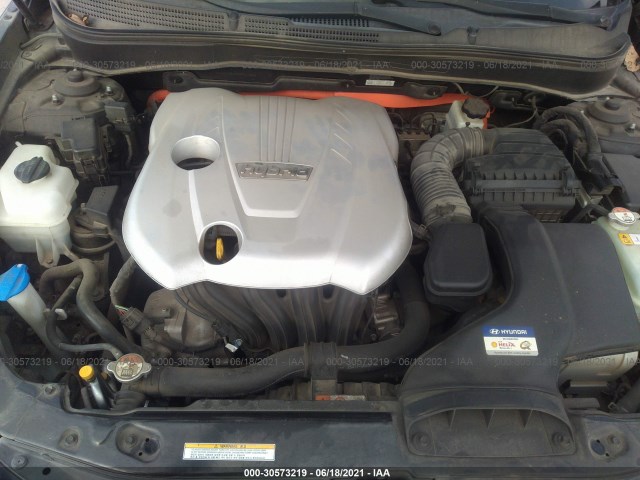 Photo 9 VIN: KMHEC4A45BA011364 - HYUNDAI SONATA 