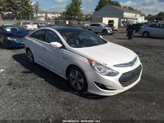 Photo 0 VIN: KMHEC4A45BA011798 - HYUNDAI SONATA 