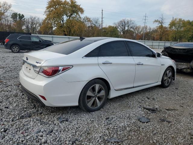 Photo 2 VIN: KMHEC4A45CA021961 - HYUNDAI SONATA HYB 