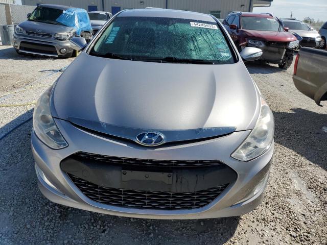 Photo 4 VIN: KMHEC4A45CA022222 - HYUNDAI SONATA 