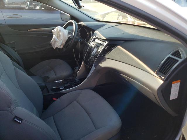 Photo 4 VIN: KMHEC4A45CA039411 - HYUNDAI SONATA HYB 