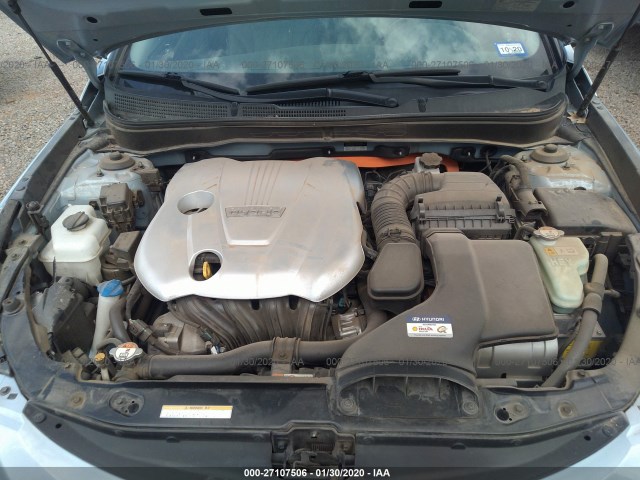 Photo 9 VIN: KMHEC4A45CA045354 - HYUNDAI SONATA 