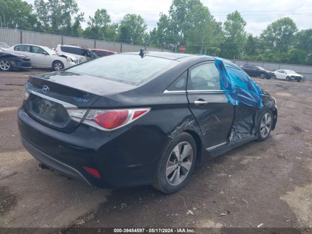 Photo 3 VIN: KMHEC4A45CA047993 - HYUNDAI SONATA HYBRID 