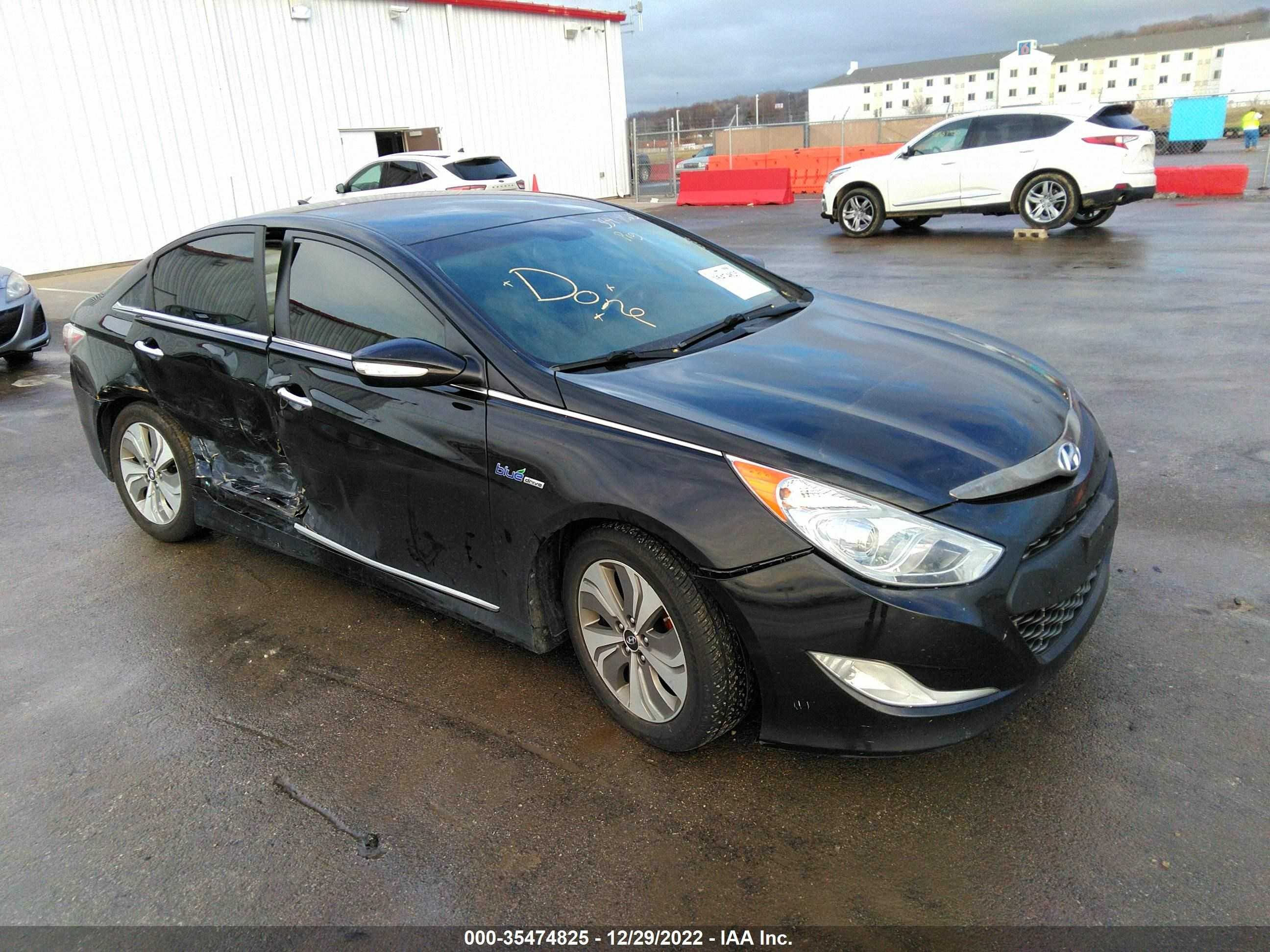 Photo 0 VIN: KMHEC4A45DA081157 - HYUNDAI SONATA 