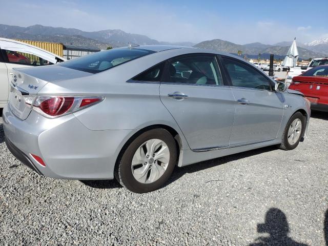 Photo 2 VIN: KMHEC4A45DA084494 - HYUNDAI SONATA HYB 