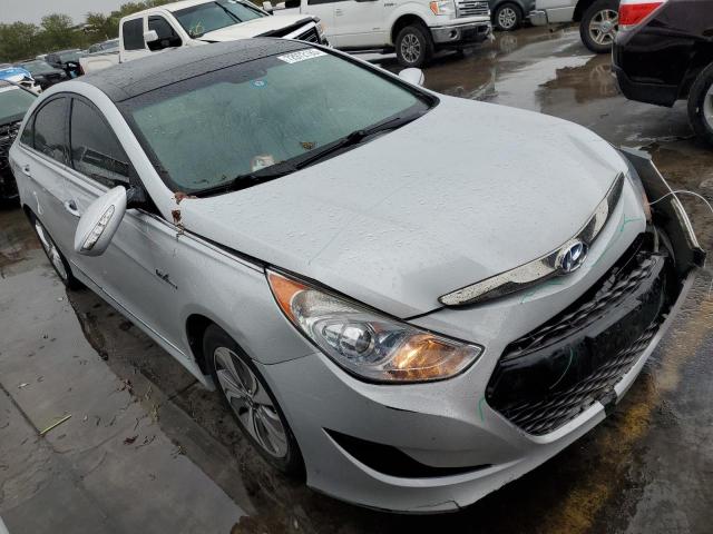 Photo 3 VIN: KMHEC4A45FA123684 - HYUNDAI SONATA 