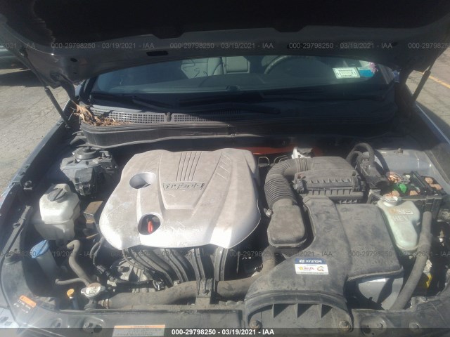 Photo 9 VIN: KMHEC4A45FA126519 - HYUNDAI SONATA 