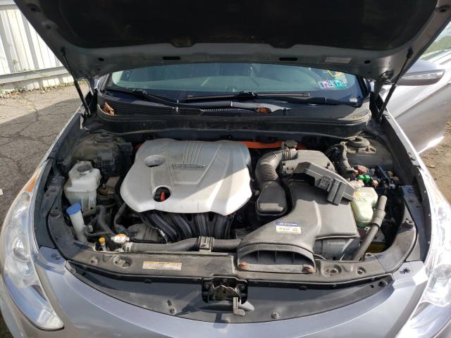 Photo 6 VIN: KMHEC4A45FA128044 - HYUNDAI SONATA 