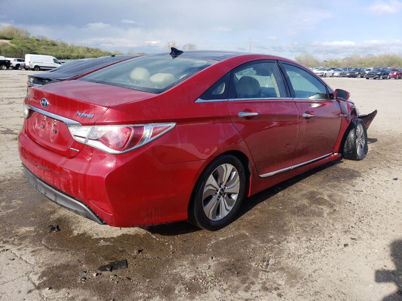 Photo 2 VIN: KMHEC4A45FA128545 - HYUNDAI SONATA 