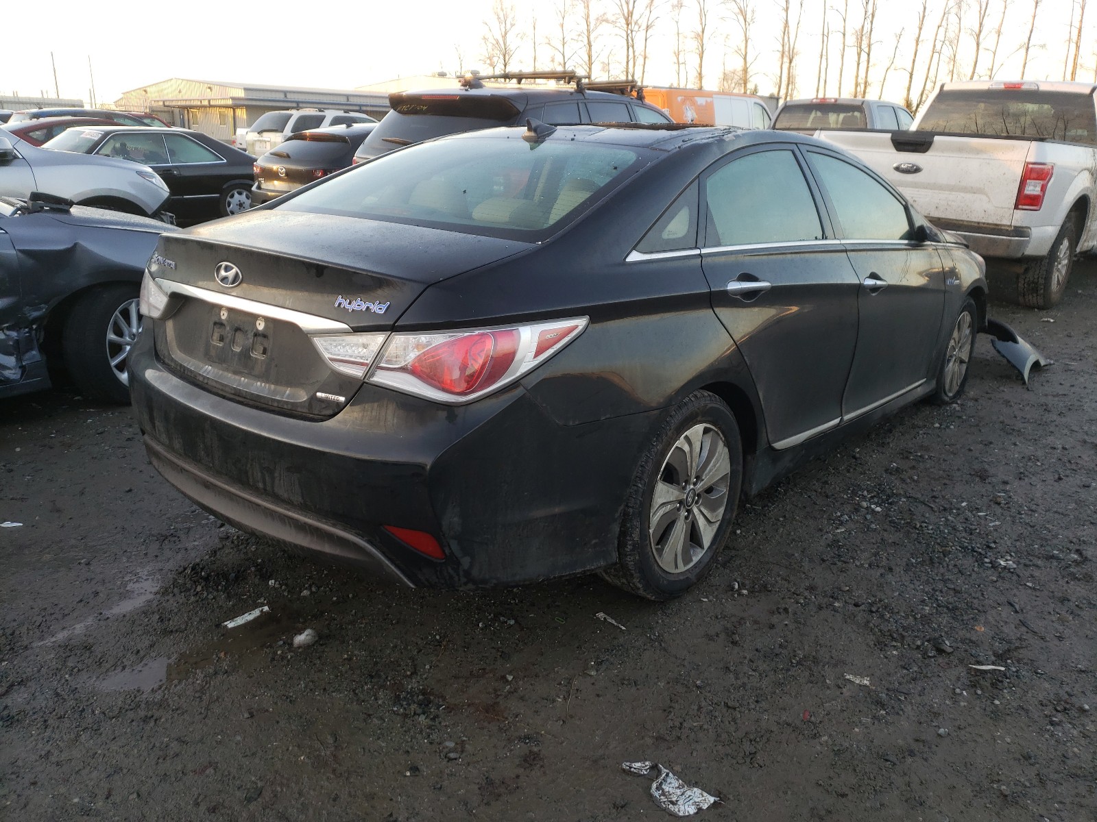 Photo 3 VIN: KMHEC4A45FA135558 - HYUNDAI SONATA HYB 