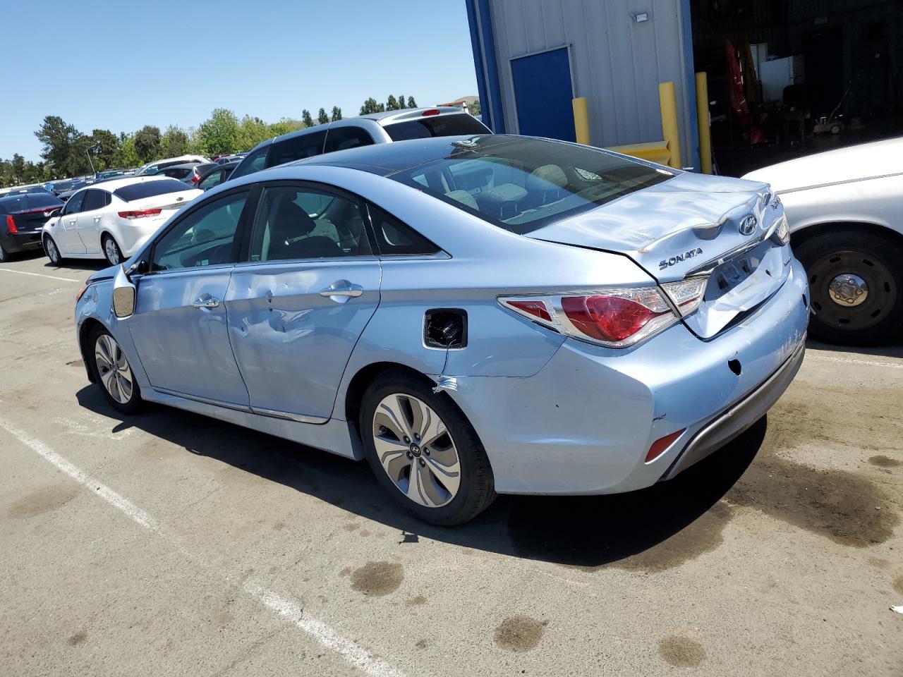 Photo 1 VIN: KMHEC4A45FA136757 - HYUNDAI SONATA 