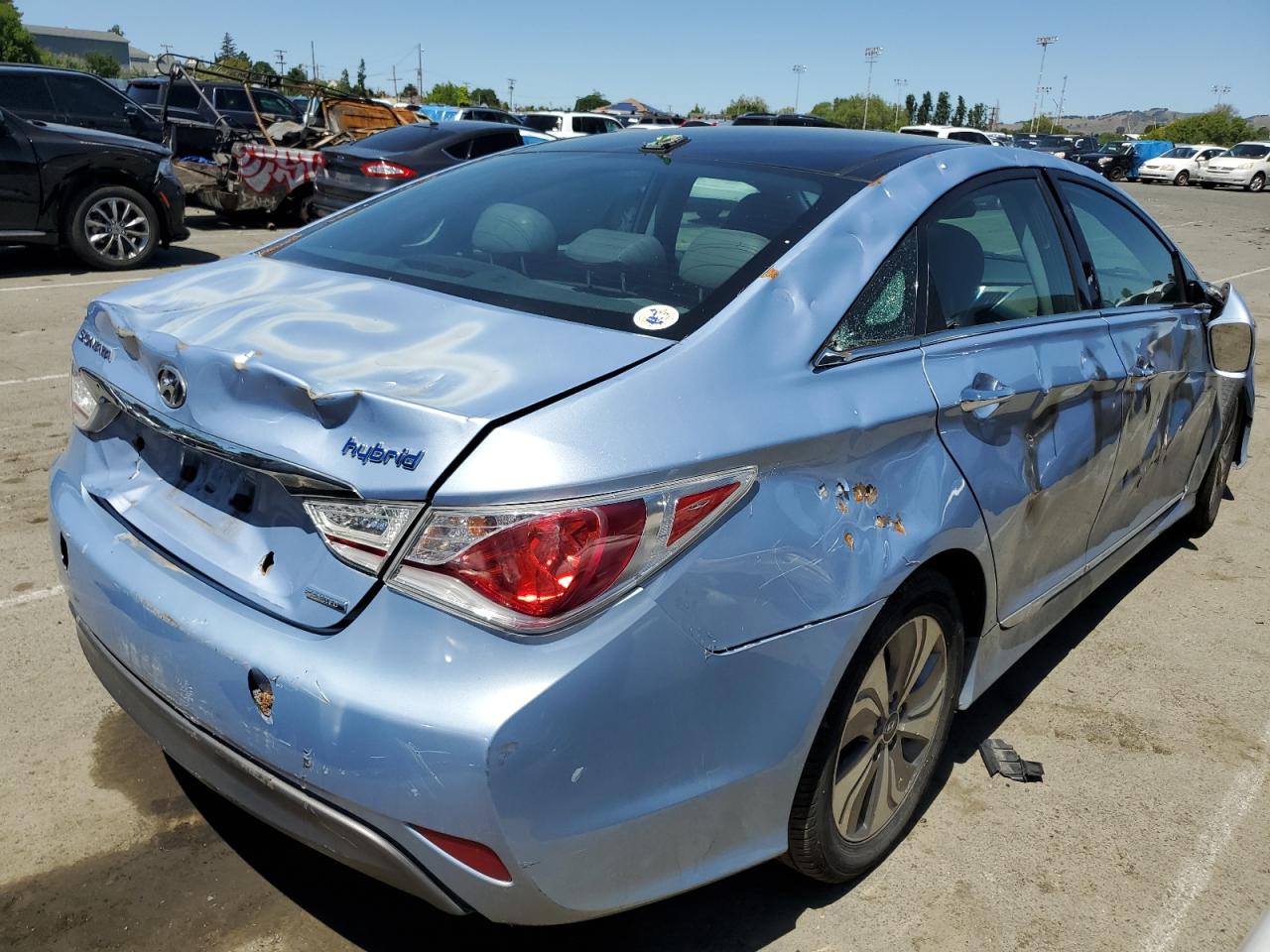 Photo 2 VIN: KMHEC4A45FA136757 - HYUNDAI SONATA 