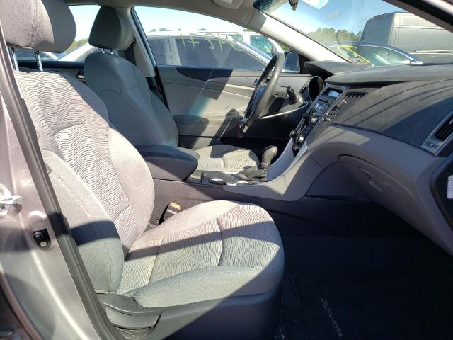 Photo 4 VIN: KMHEC4A46BA000941 - HYUNDAI SONATA HYB 