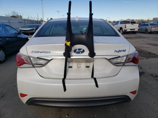 Photo 5 VIN: KMHEC4A46BA005704 - HYUNDAI SONATA 