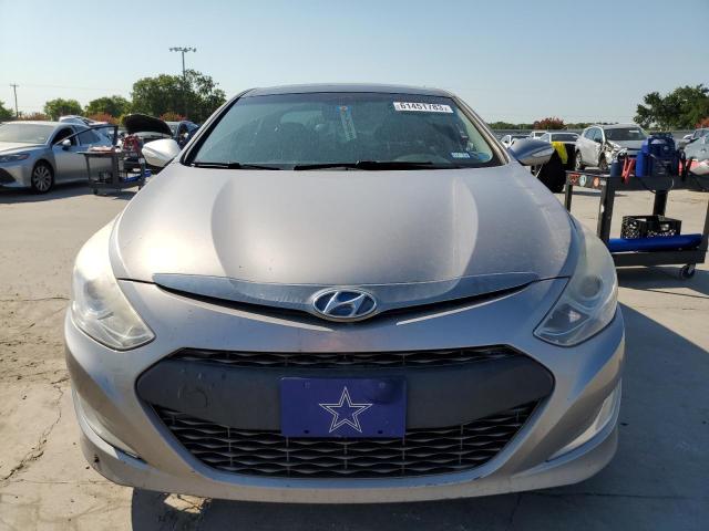 Photo 4 VIN: KMHEC4A46BA007713 - HYUNDAI SONATA HYB 