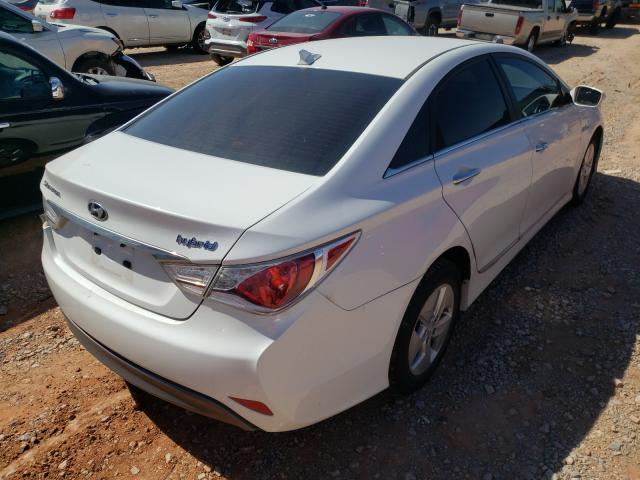 Photo 3 VIN: KMHEC4A46BA012619 - HYUNDAI SONATA HYB 