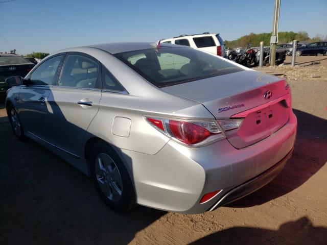 Photo 2 VIN: KMHEC4A46BA017402 - HYUNDAI SONATA HYB 