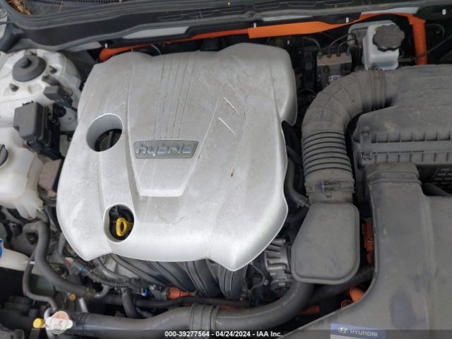 Photo 9 VIN: KMHEC4A46CA021998 - HYUNDAI SONATA HYBRID 