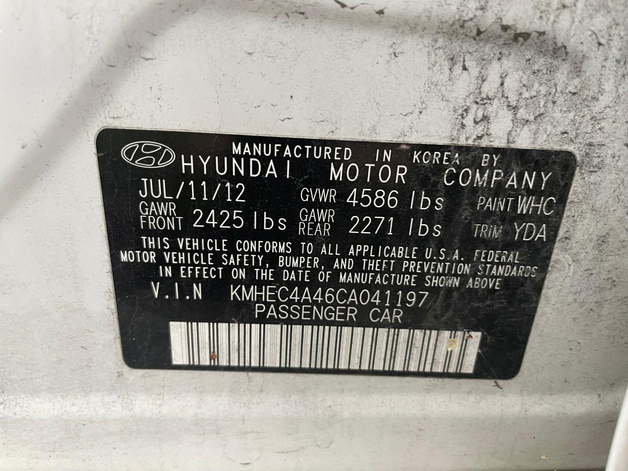 Photo 9 VIN: KMHEC4A46CA041197 - HYUNDAI SONATA 